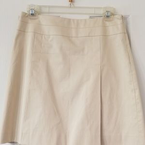 Banana Republic off white skirt
